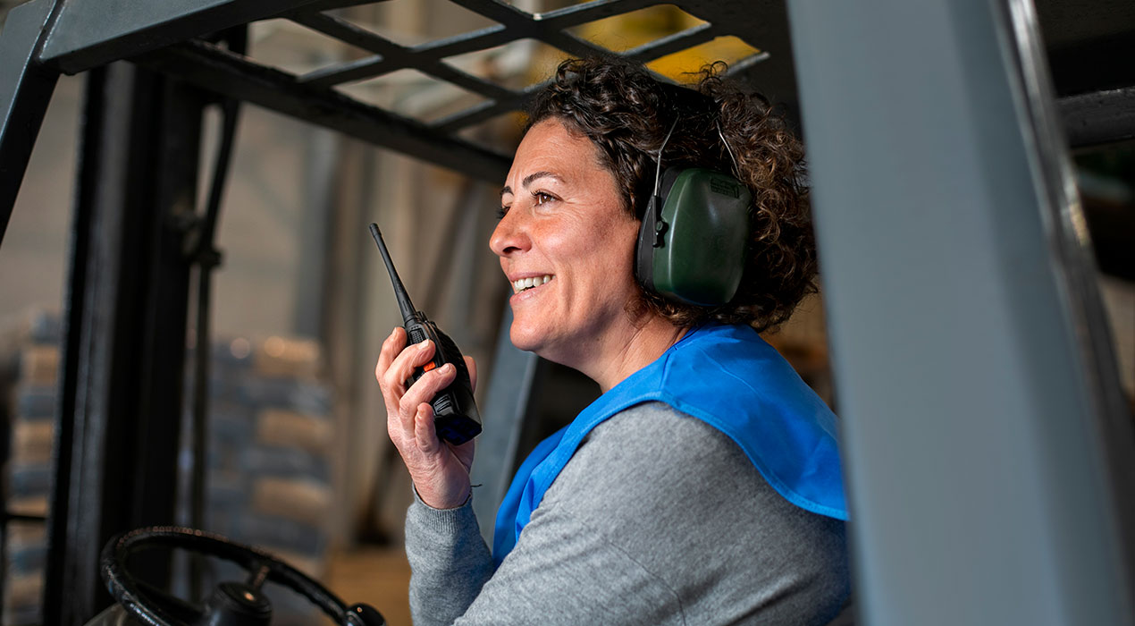 Radiocomunicação digital DMR: eficiência, segurança e controle para empresas